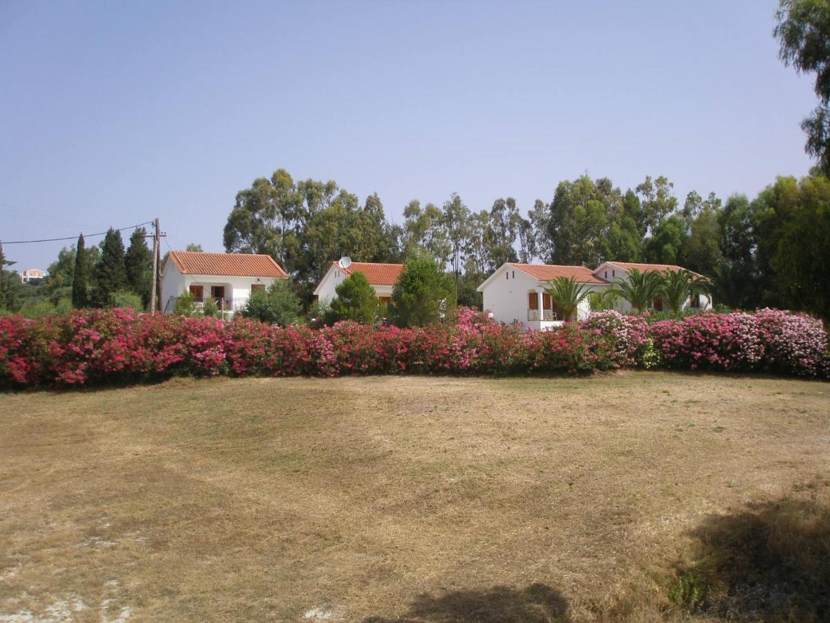 Nerissa Bungalow 2, Two Bedroom House With Sea View Sparta Exterior foto